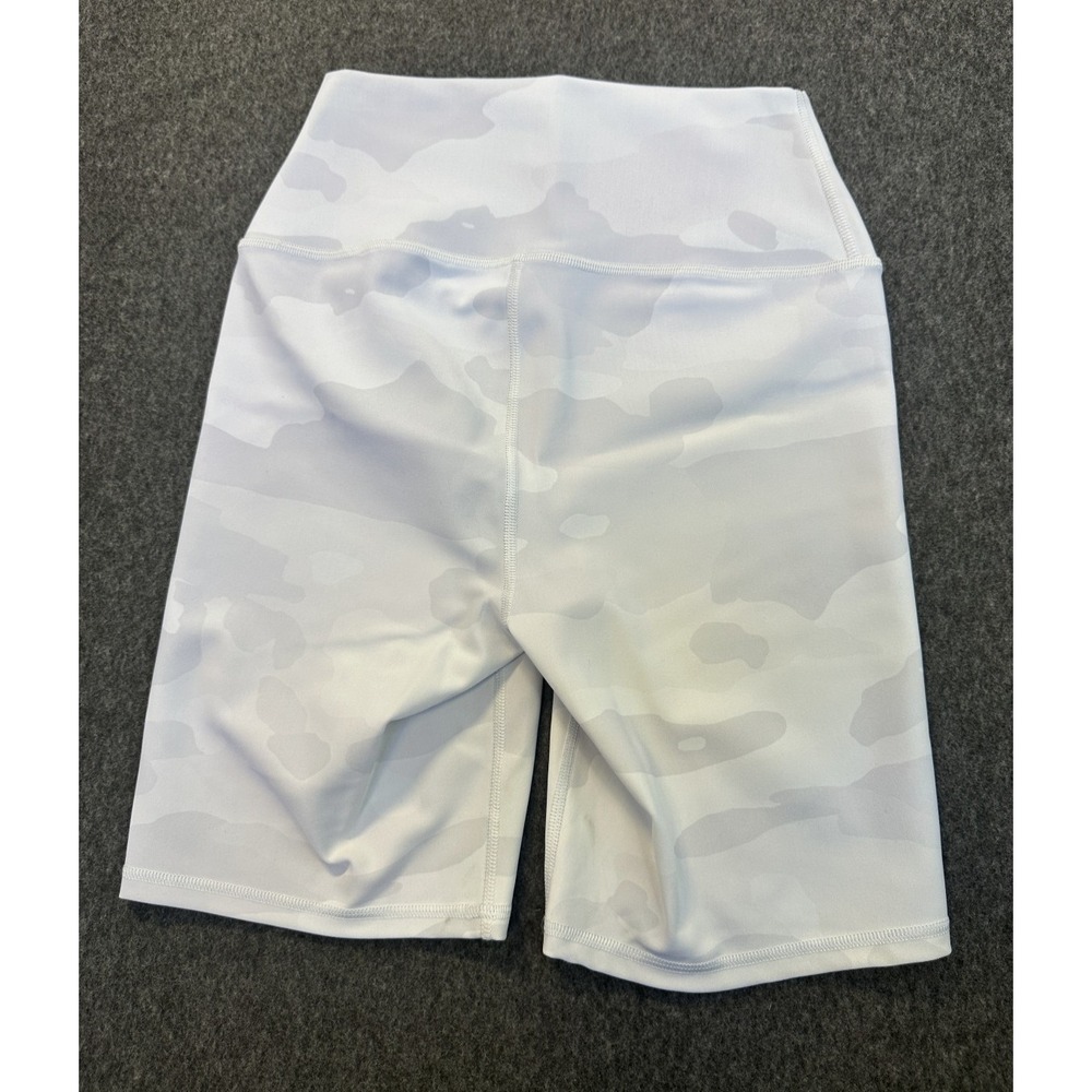 Alo Yoga High-Waist Vapor Biker Shorts White Gray Camo Print Medium Gym Athletic - Picture 10 of 15